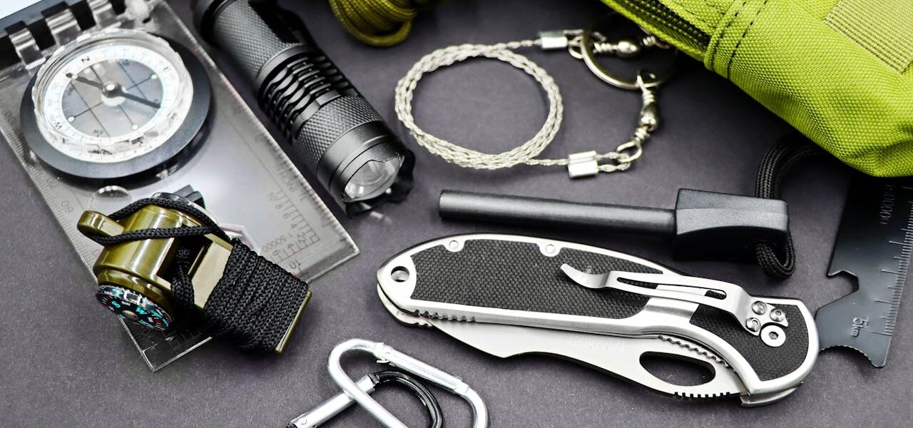 Op pad in Zweden? Zo redt een multitool je vakantie!